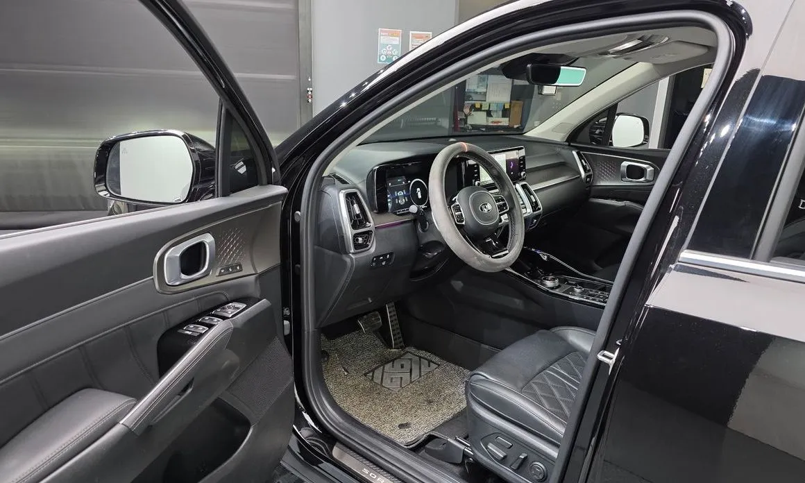 Kia Sorento — фото 9