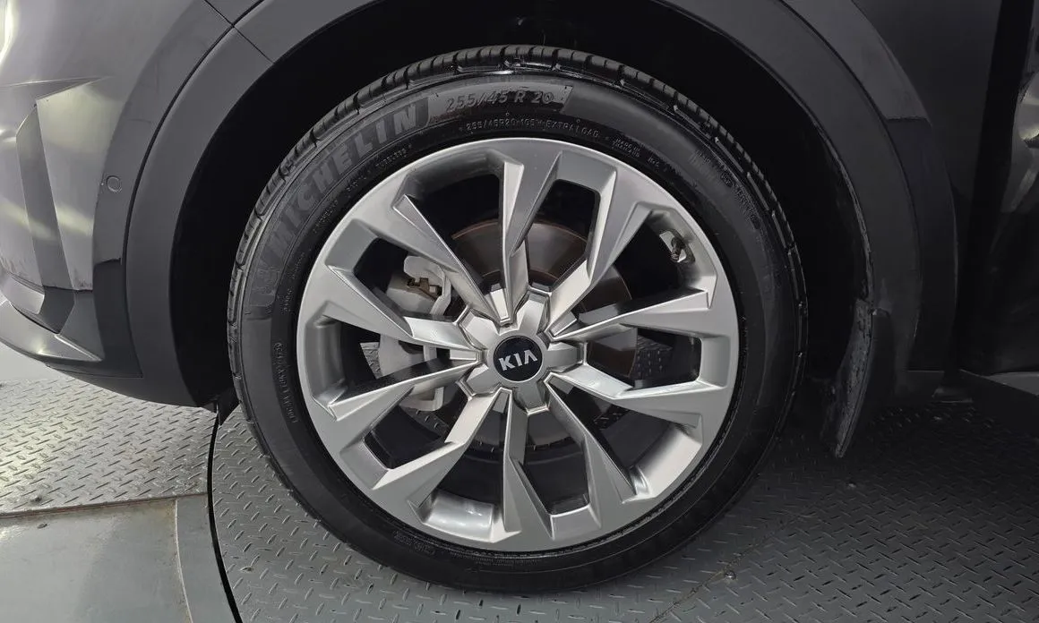 Kia Sorento — фото 5