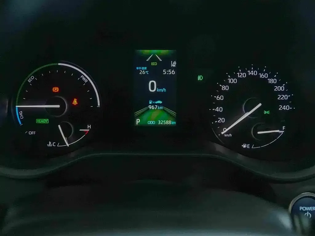 Toyota Granvia — фото 2