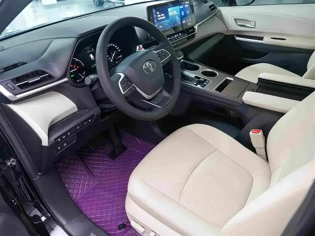 Toyota Granvia — фото 6