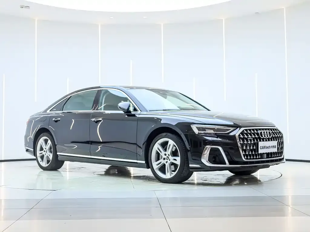 Audi A8 — фото 7