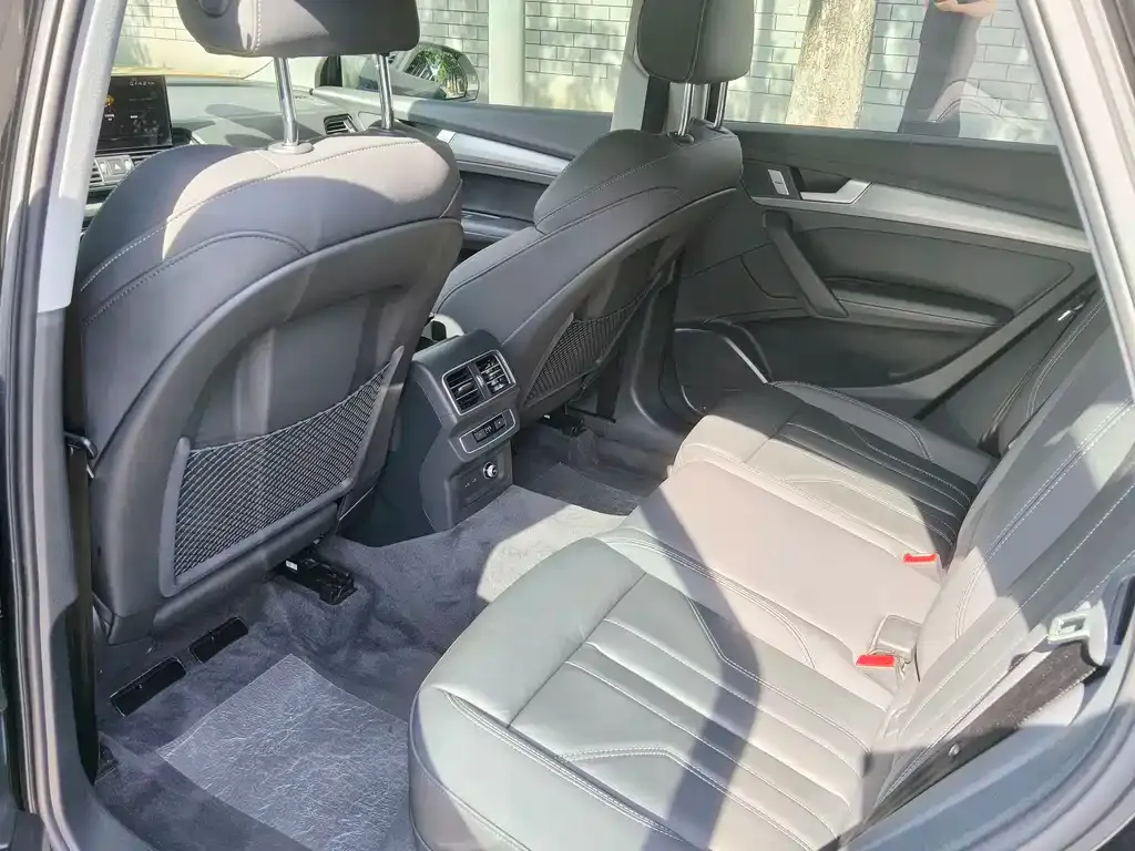 Audi Q5L 2024 из CN, фото 7