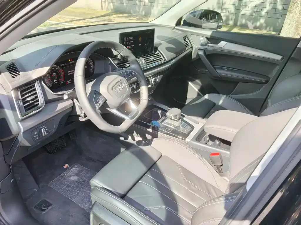 Audi Q5L 2024 из CN, фото 4