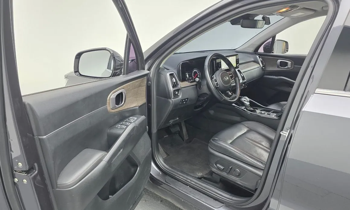 Kia Sorento — фото 6