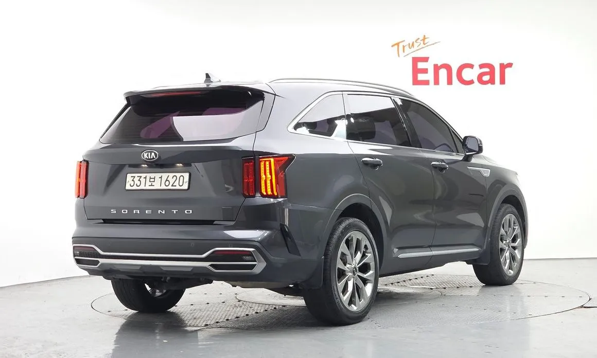 Kia Sorento — фото 5
