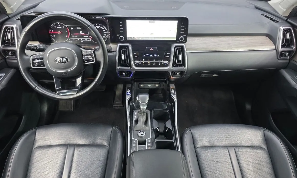 Kia Sorento — фото 9
