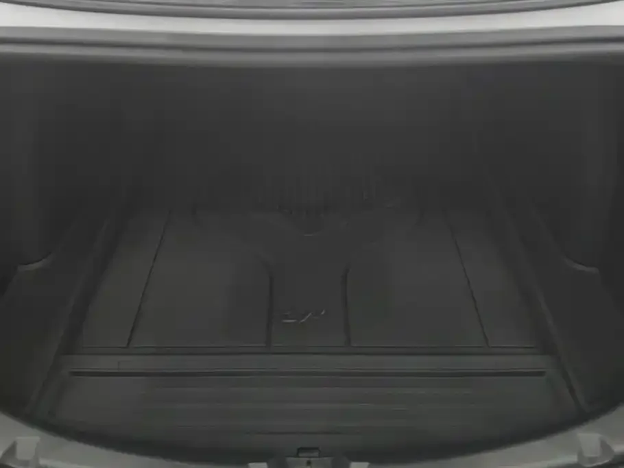 Tesla Model 3 — фото 6