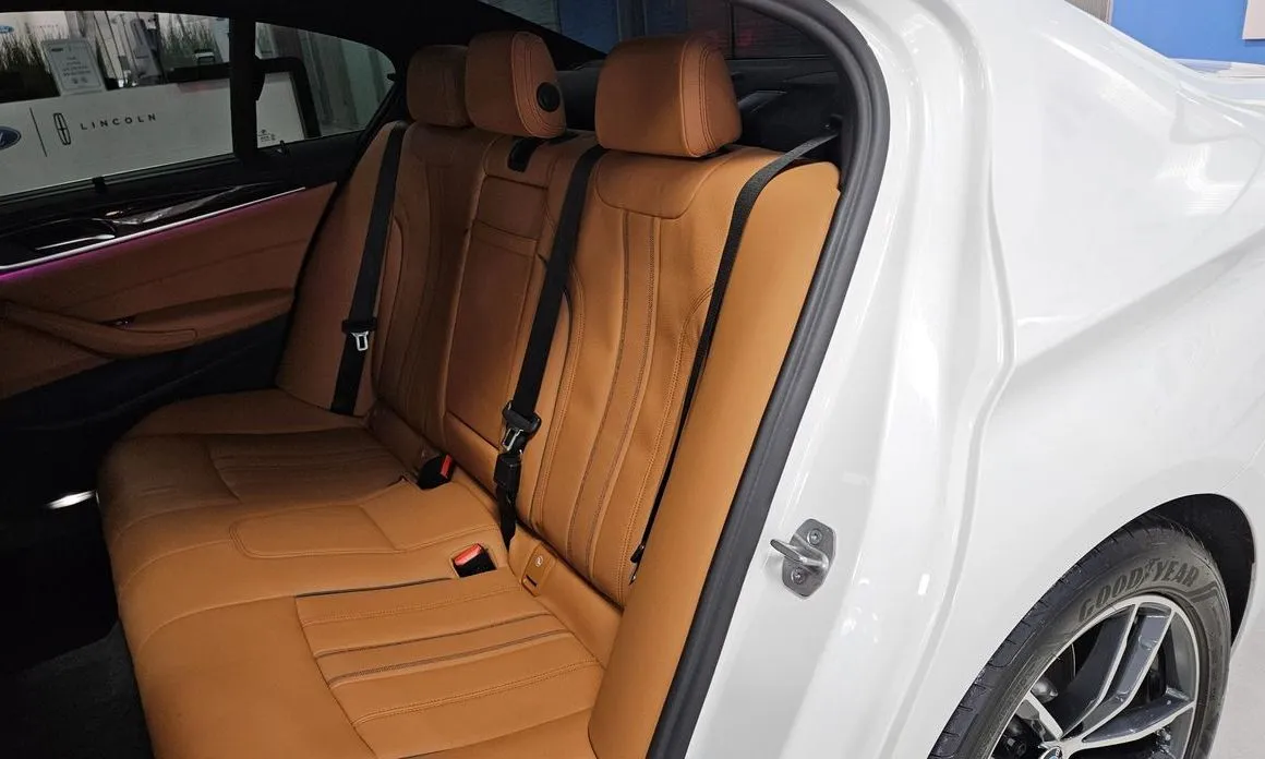 BMW 5-Series 2022 из KR, фото 10