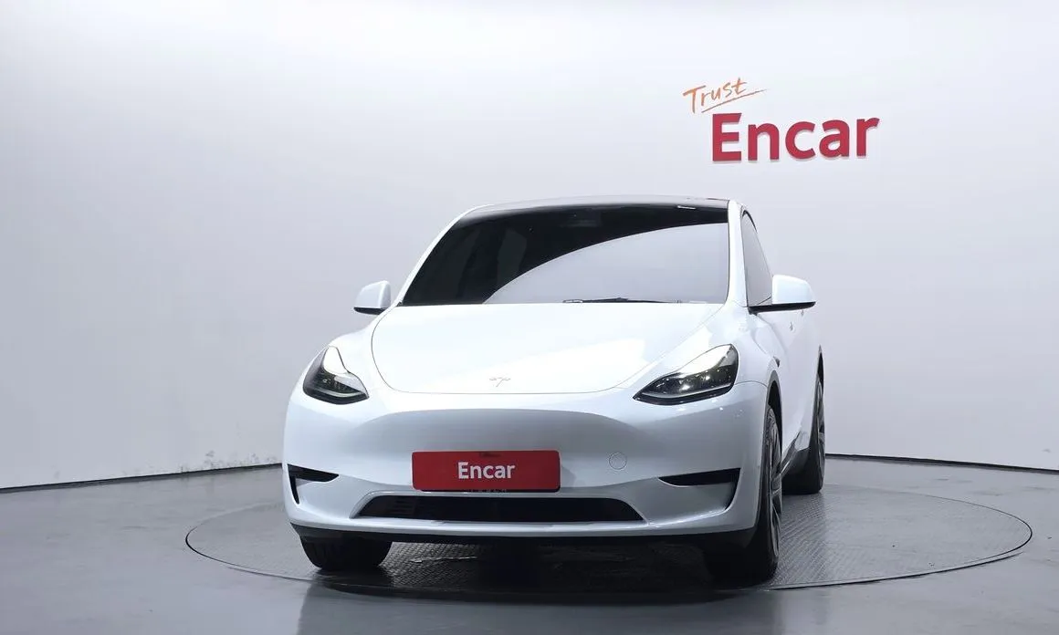 Tesla Model Y — фото 2
