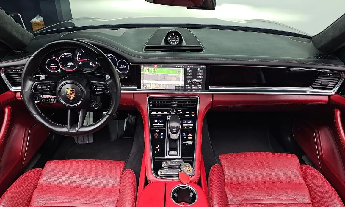 Porsche Panamera 2021 из KR, фото 3