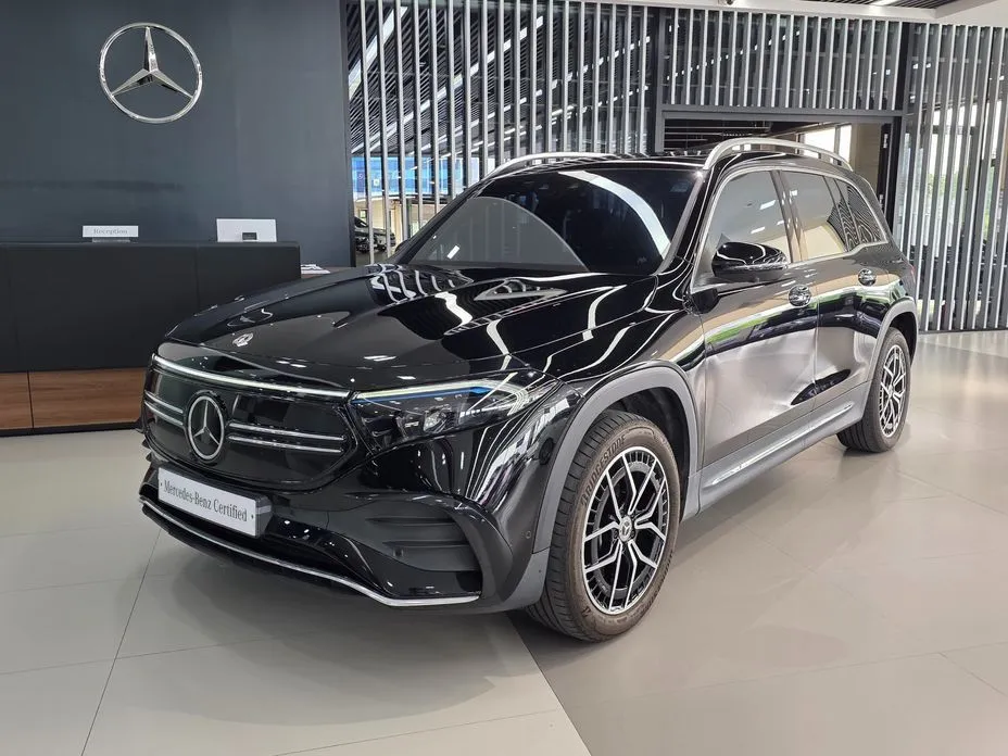 Mercedes-Benz EQB — фото 1