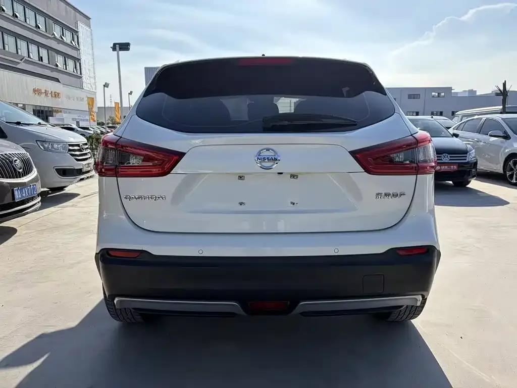 Nissan Qashqai 2022 из CN, фото 3