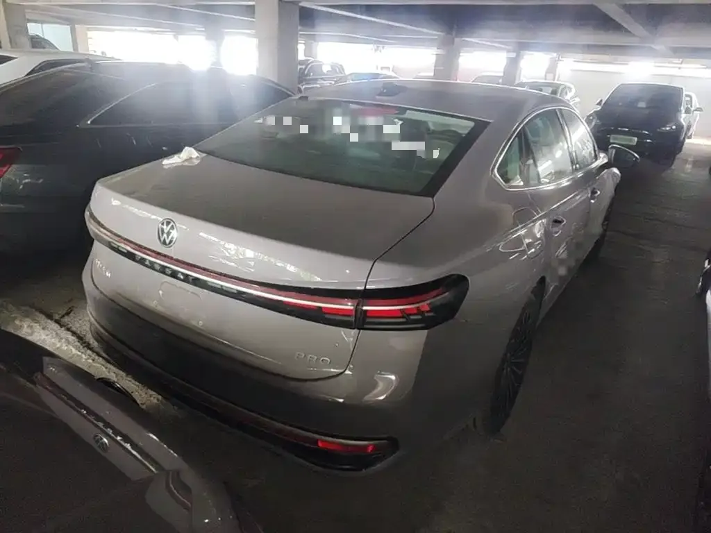 Volkswagen Passat — фото 3
