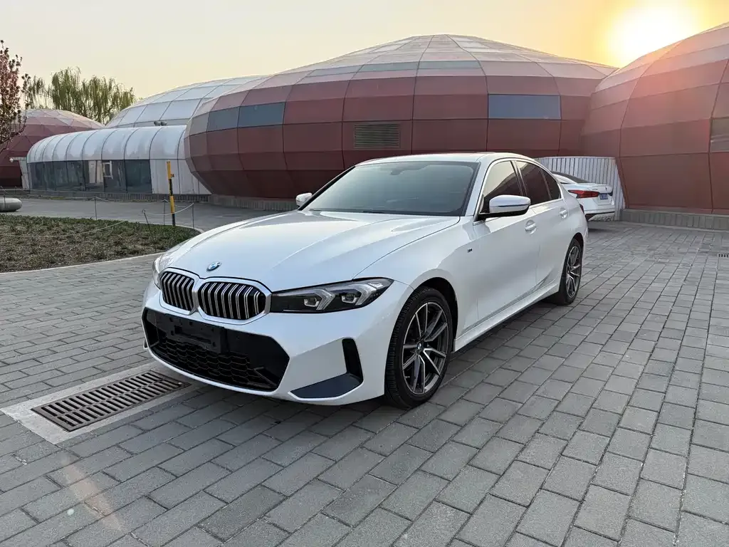 BMW 3 Series — фото 1
