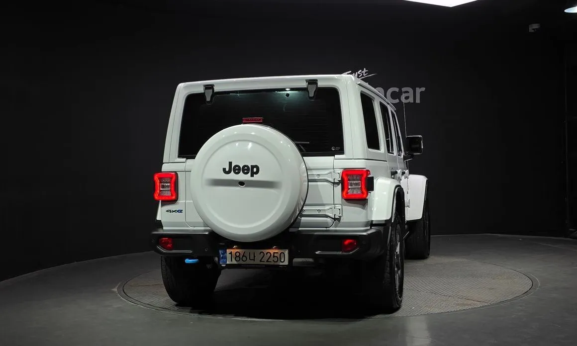 Jeep Wrangler 2022 из KR, фото 2