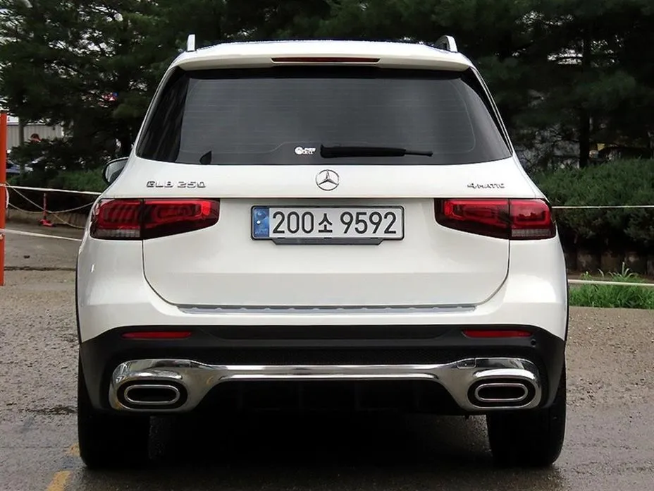 Mercedes-Benz GLB-Class — фото 6
