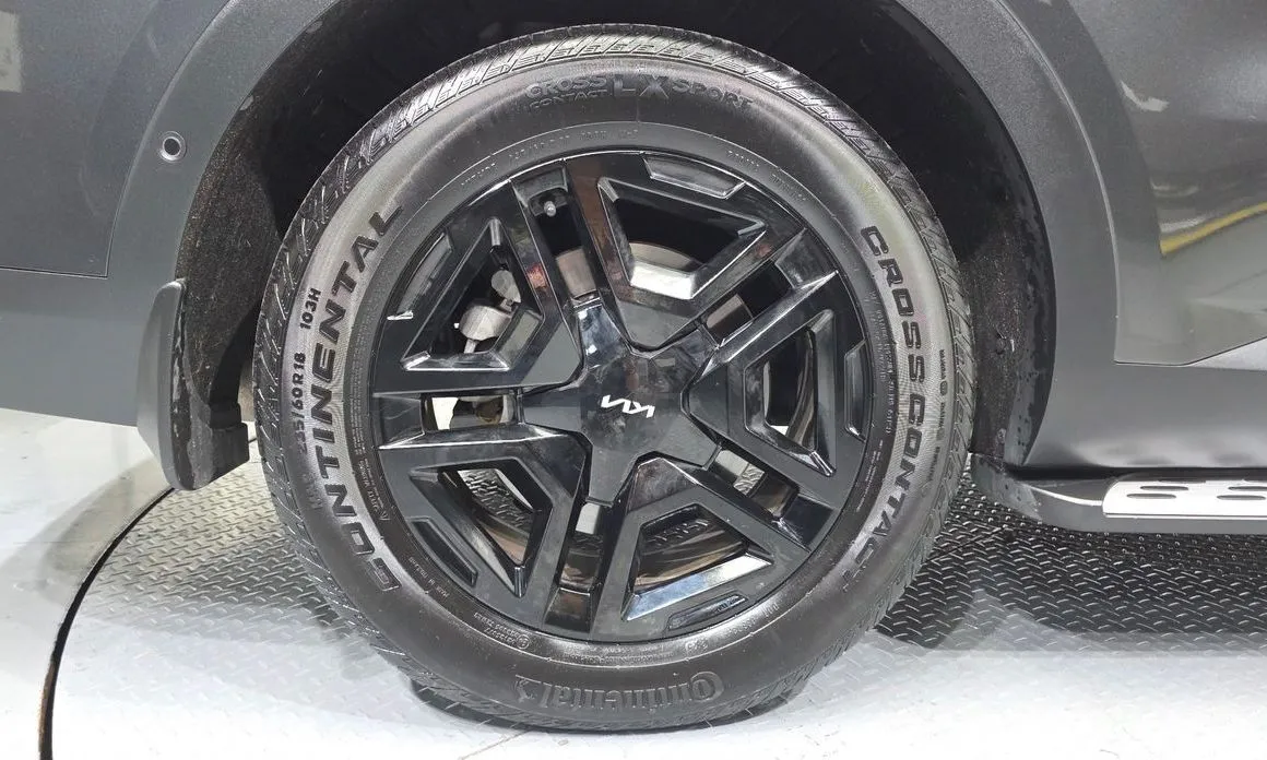 Kia Sorento — фото 9