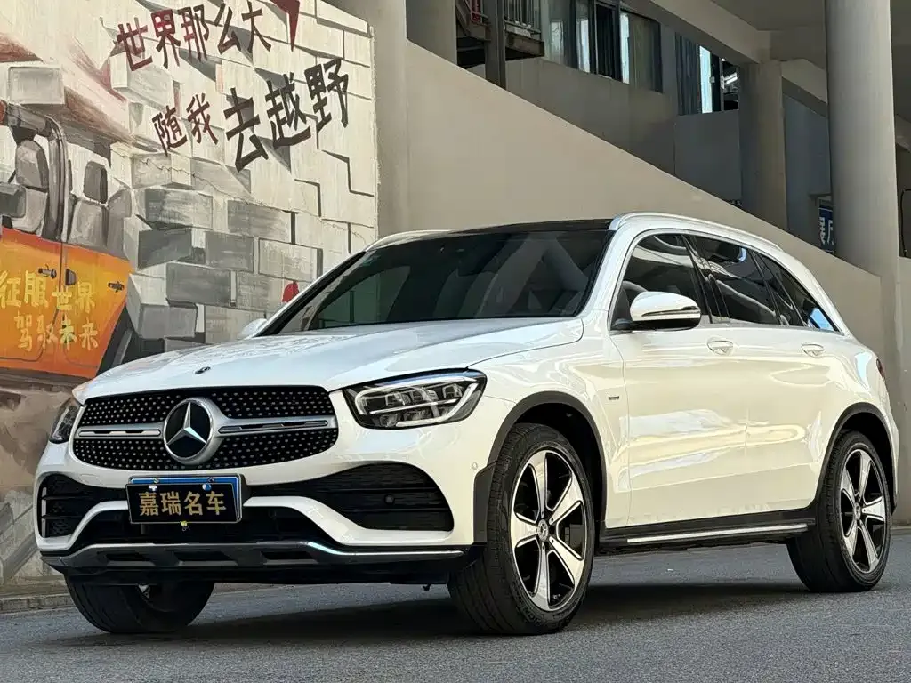 Mercedes-Benz GLC — фото 1