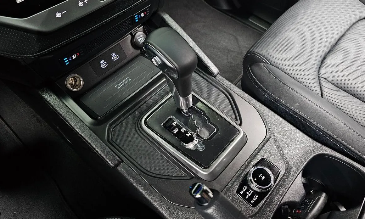 KG Mobility (Ssangyong) Rexton — фото 4