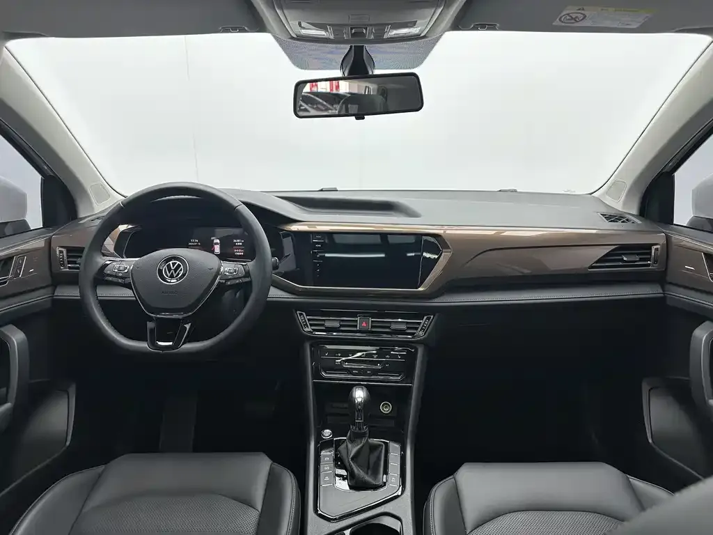 Volkswagen Tharu — фото 10