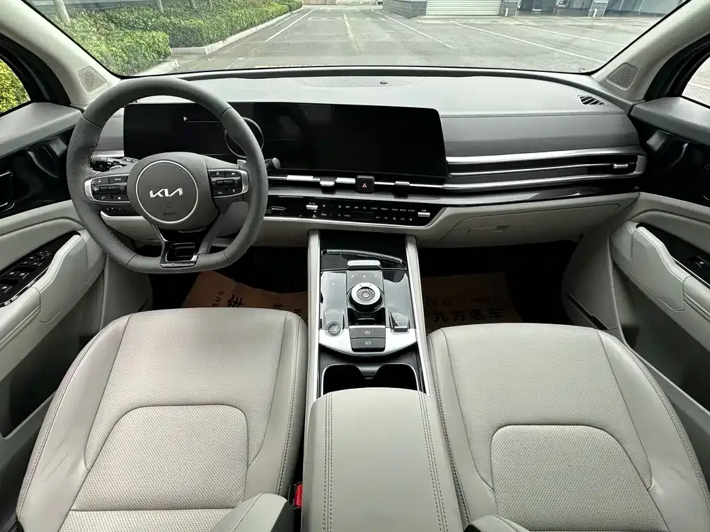 Kia Sportage — фото 8