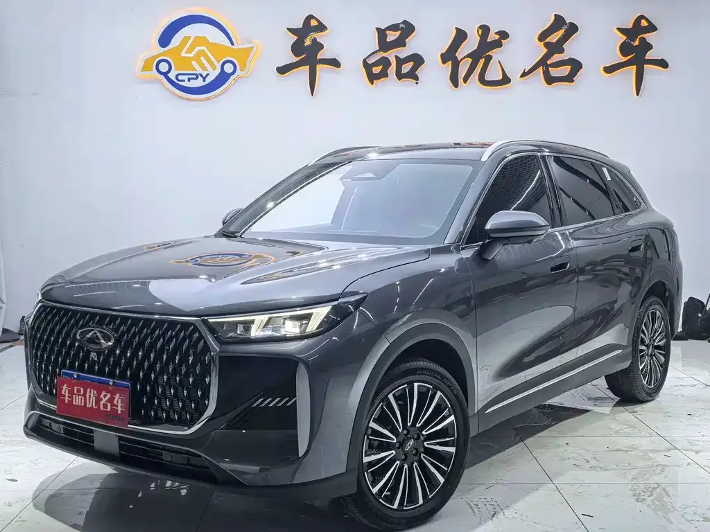 Chery Tiggo 8 — фото 1
