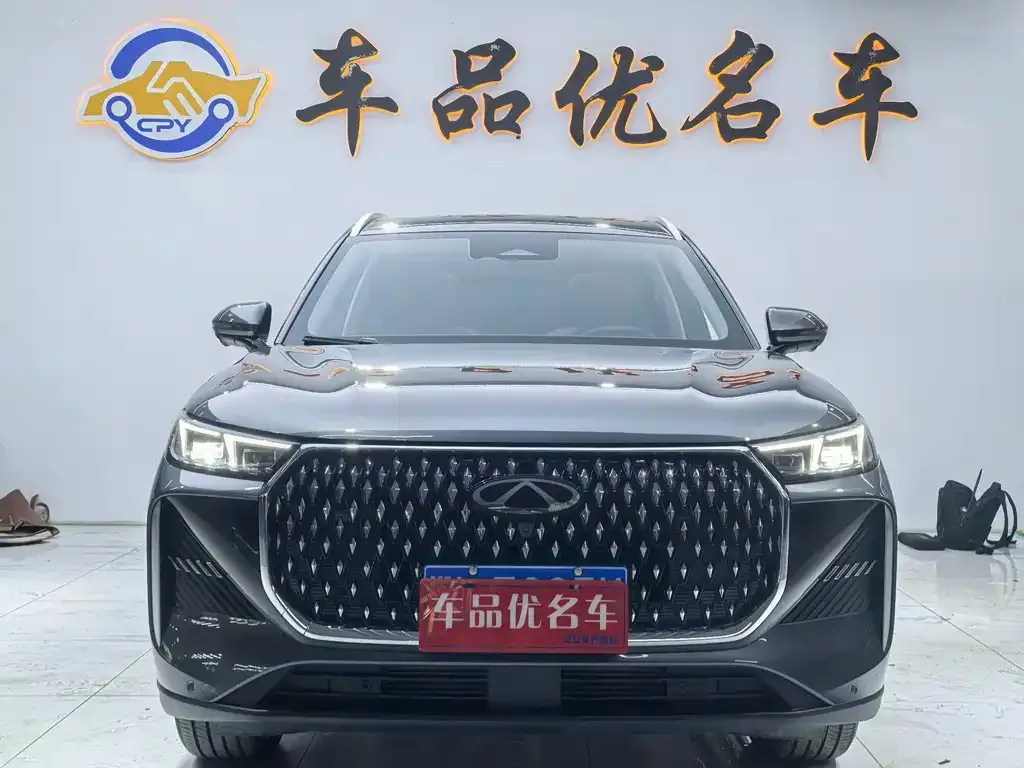 Chery Tiggo 8 — фото 4