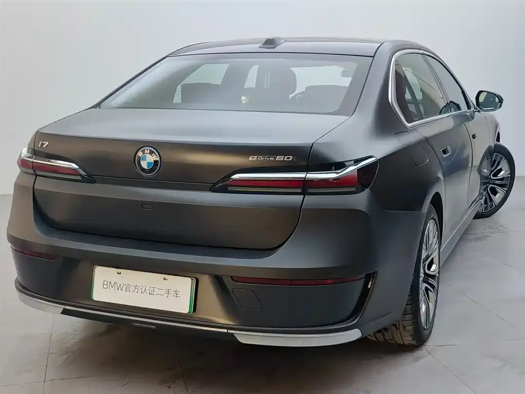 BMW i7 — фото 4
