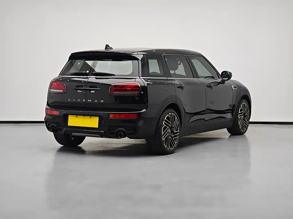 MINI Clubman — фото 4