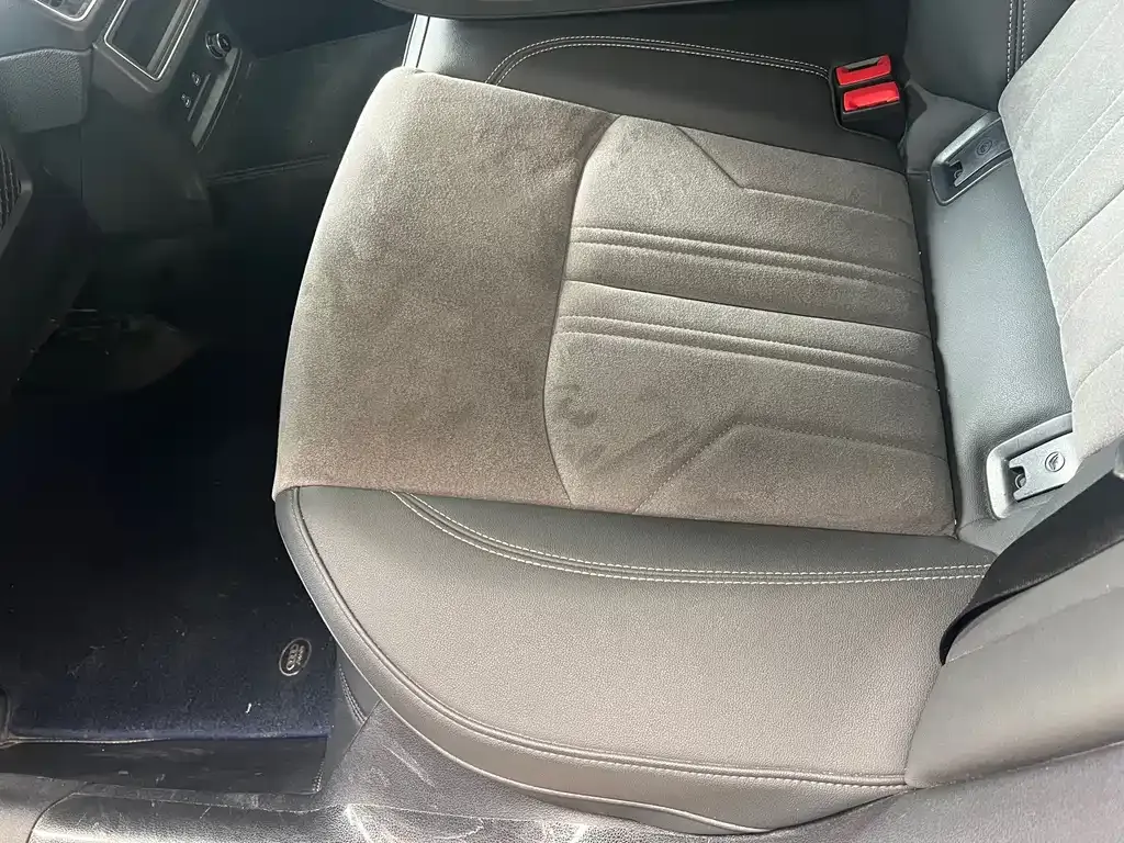 Audi A6L 2024 из CN, фото 7