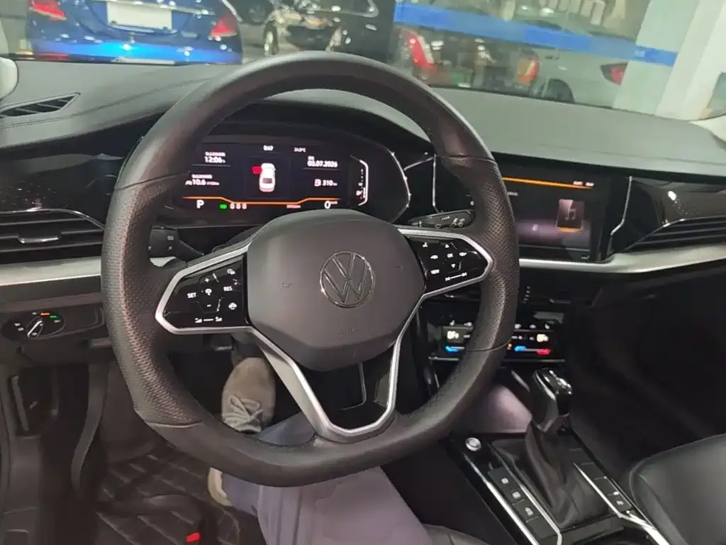 Volkswagen Passat — фото 5