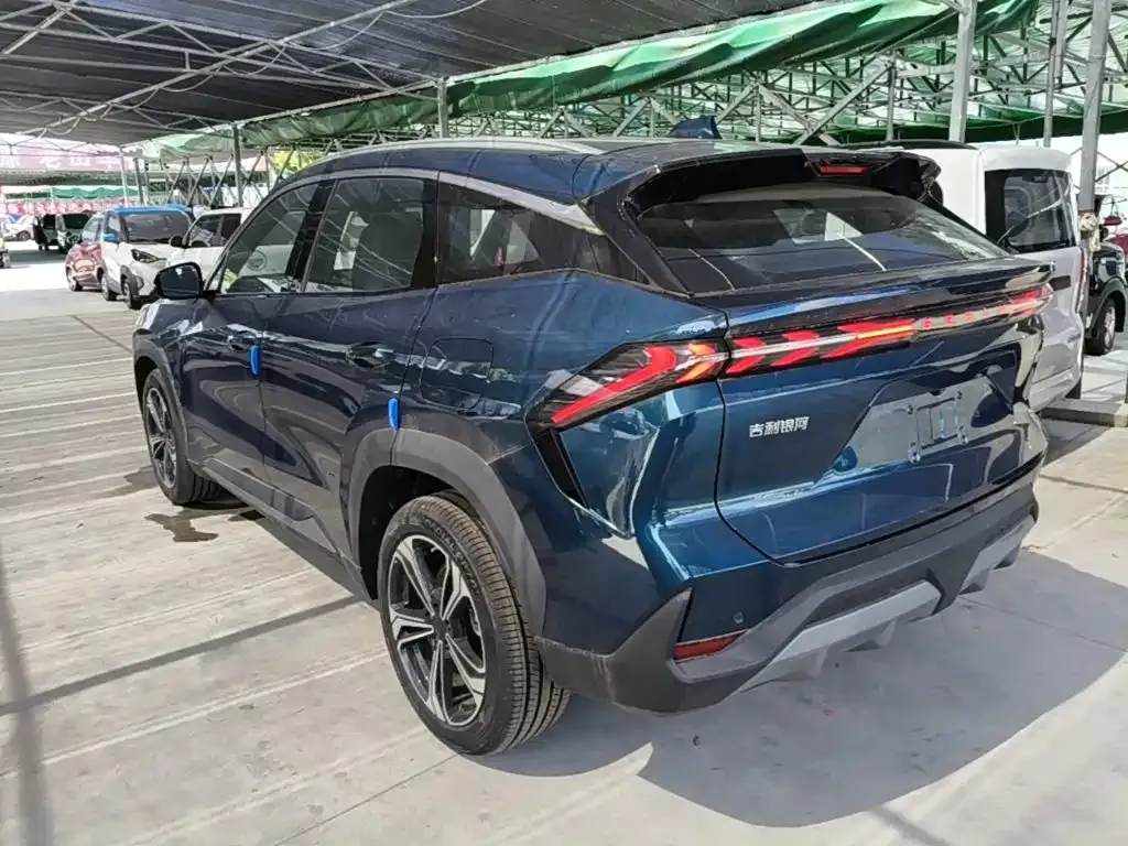 Geely Galaxy L7 — фото 10