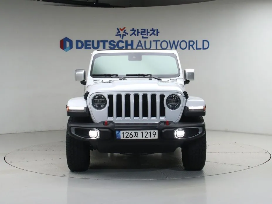 Jeep Wrangler — фото 4