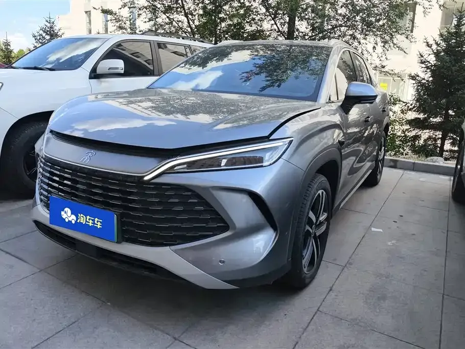 BYD L DM-i — фото 1