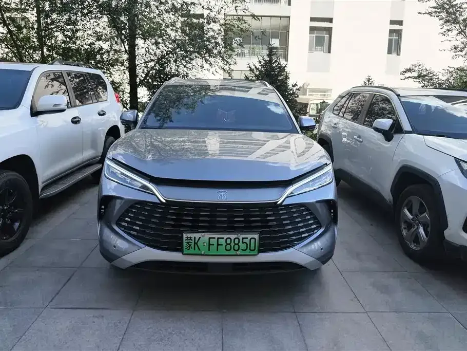 BYD L DM-i — фото 8