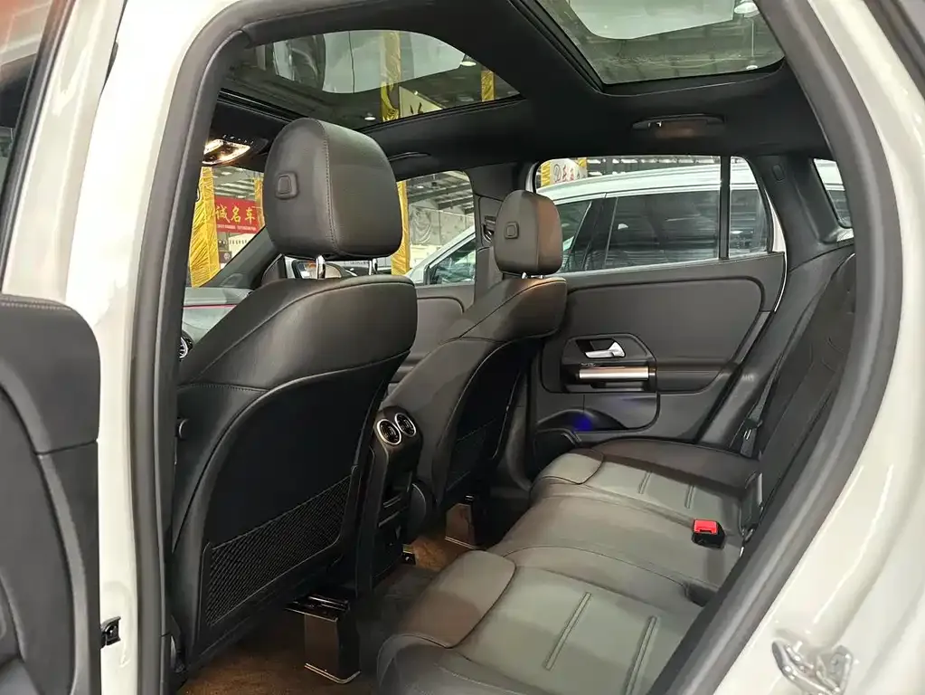 Mercedes-Benz GLA — фото 5