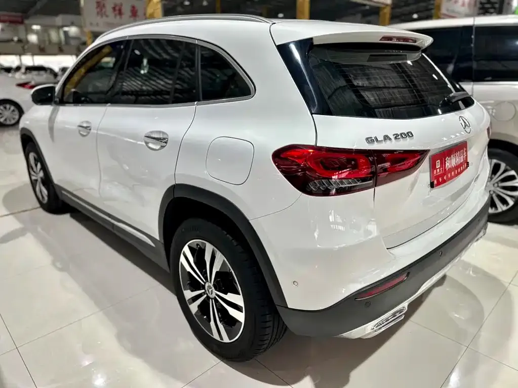 Mercedes-Benz GLA — фото 6