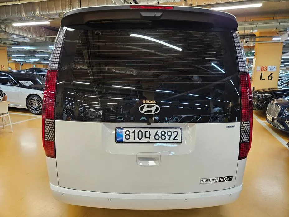 Hyundai Staria — фото 2
