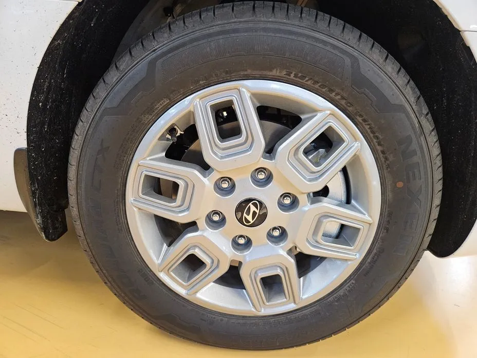 Hyundai Staria — фото 3