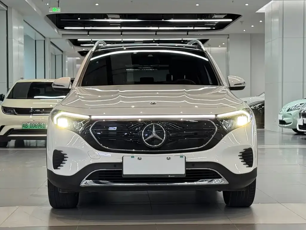 Mercedes-Benz EQB 2023 из CN, фото 2