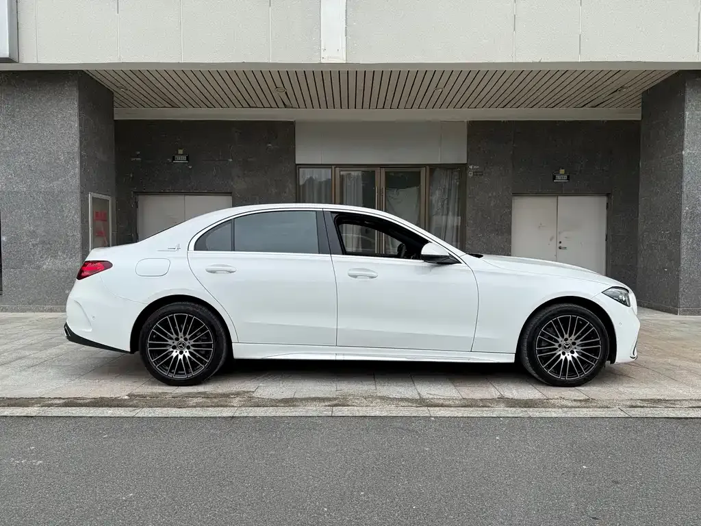 Mercedes-Benz C-Class — фото 4