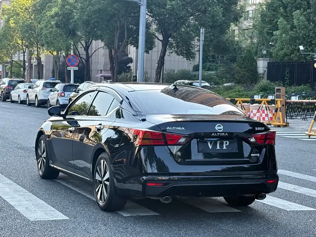 Nissan Teana 2022 из CN, фото 3