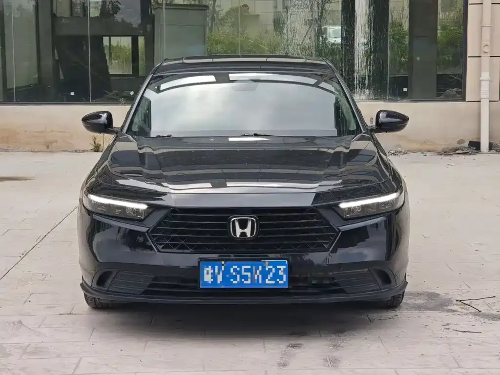 Honda Accord — фото 8