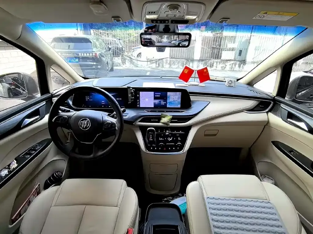 Buick GL8 — фото 3