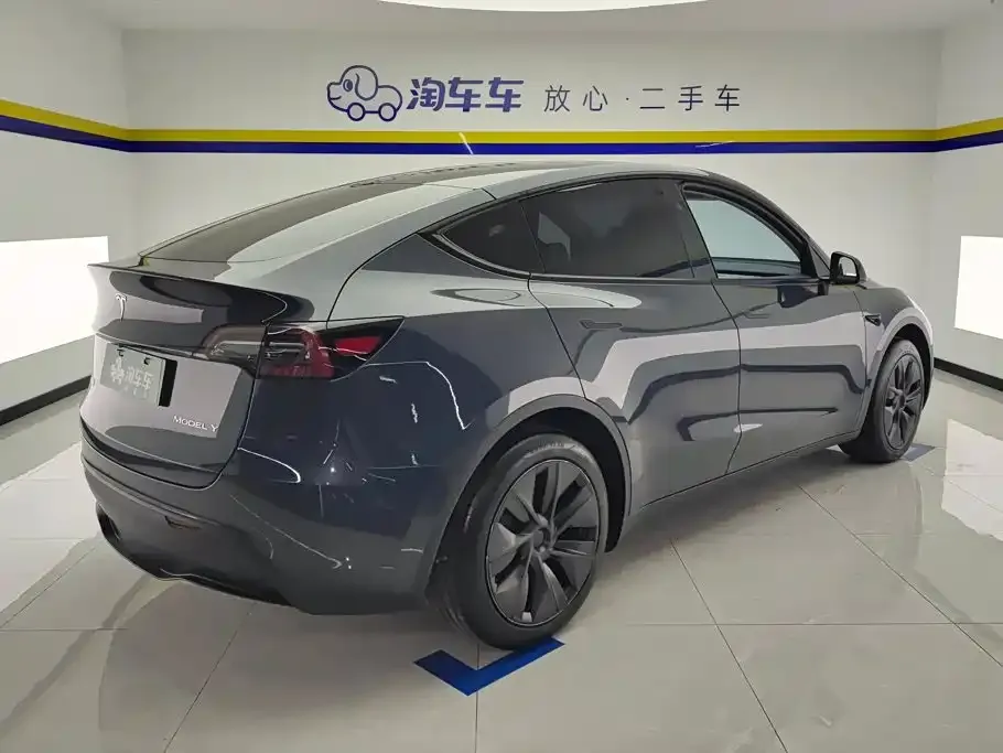 Tesla Model Y — фото 4