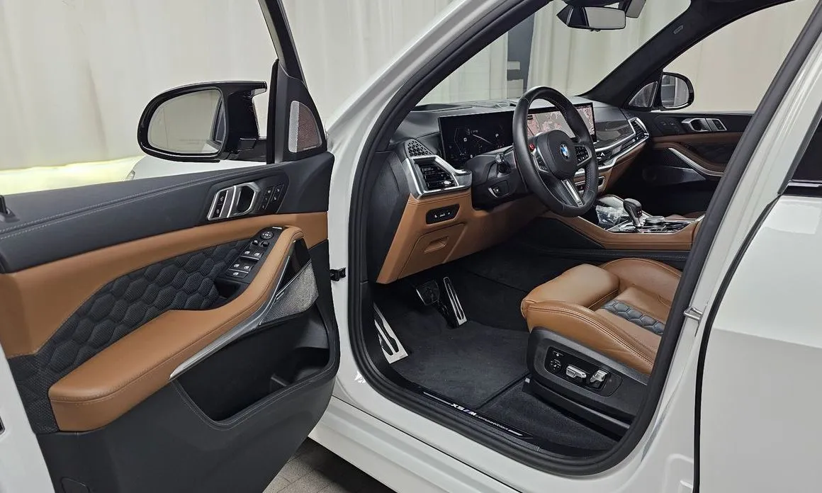 BMW X5M 2025 из KR, фото 4