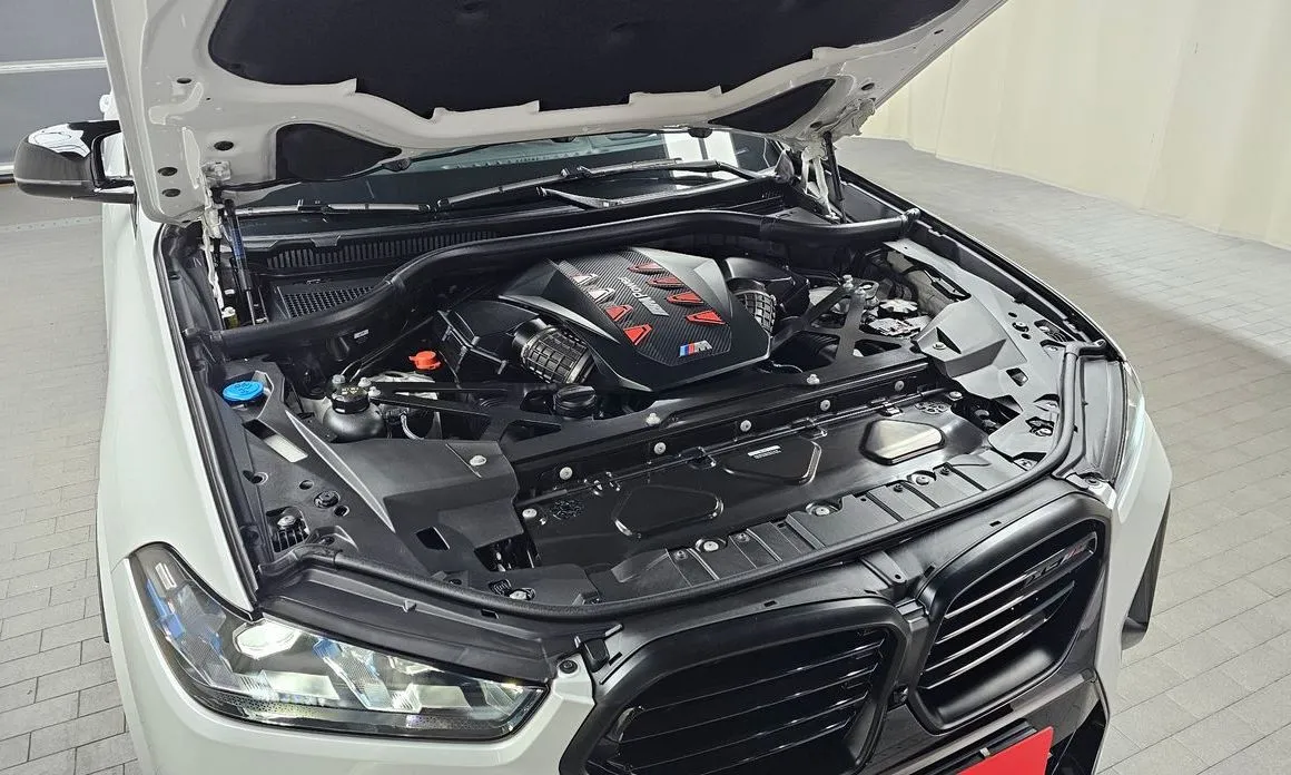 BMW X5M 2025 из KR, фото 2
