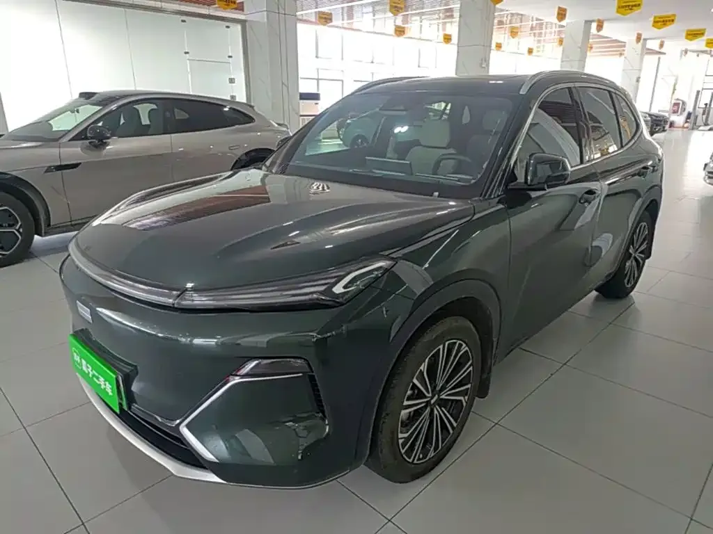 Geely Galaxy Xingjian 7 — фото 1