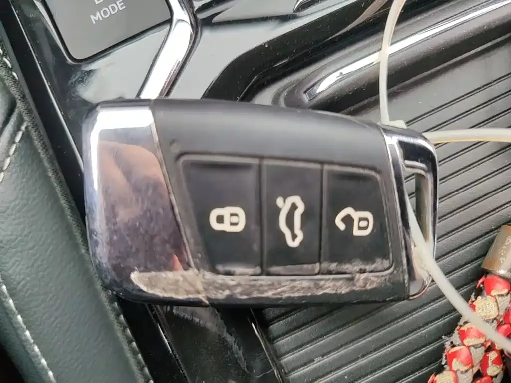 Volkswagen 帕萨特插电混动 — фото 2