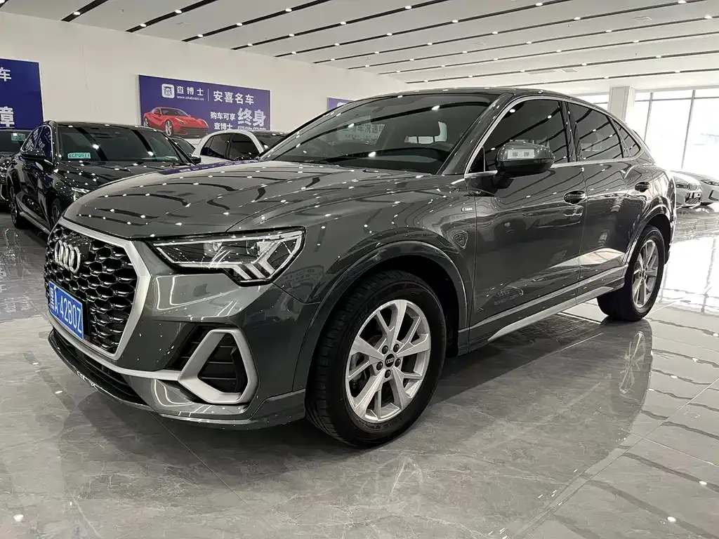 Audi Q3 Sportback — фото 1